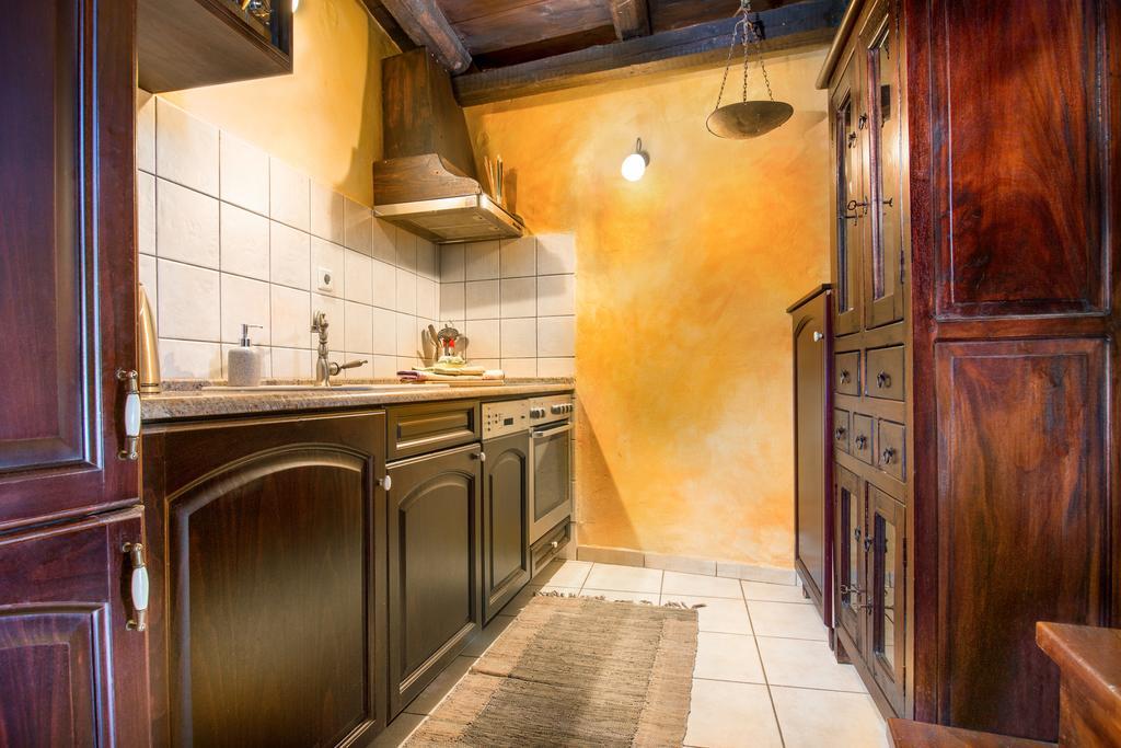 Samonas Traditional Villas Phòng bức ảnh